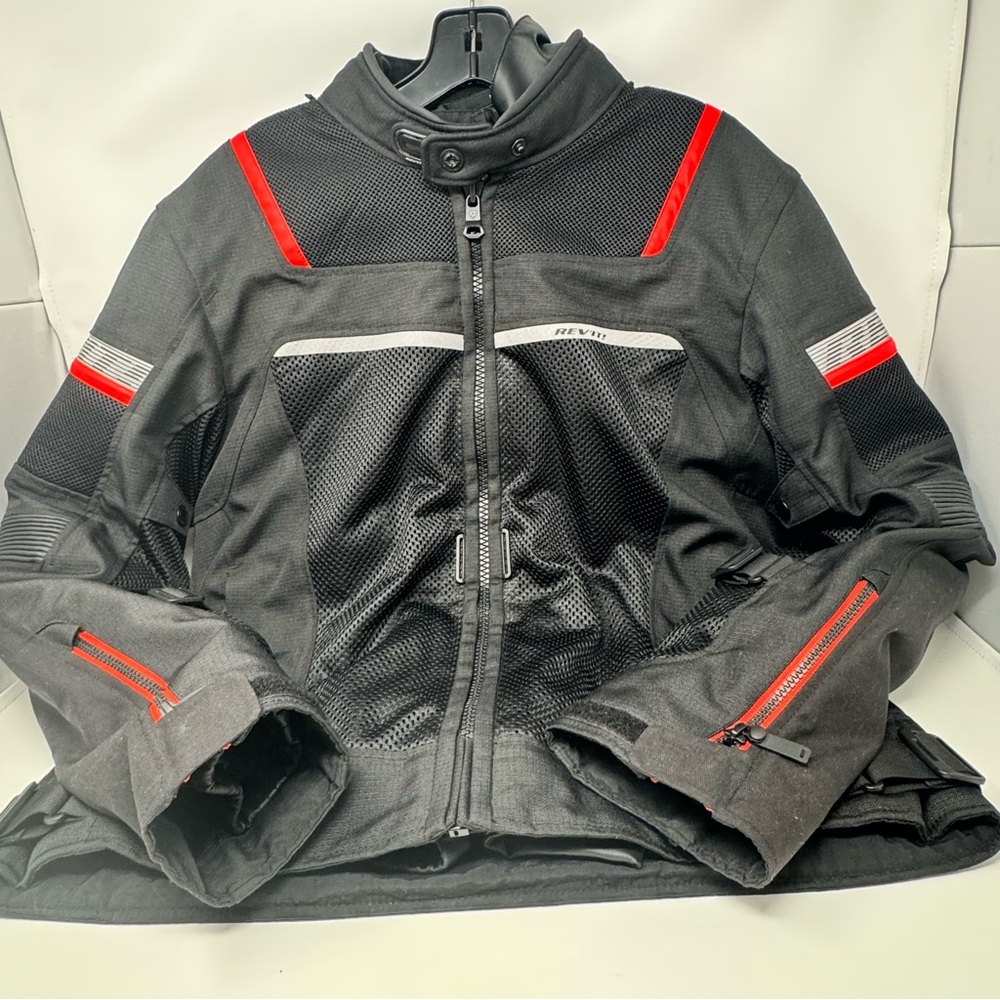 REV’it! Tornado 3 Jacket SZ L woman’s black padded weatherproof New without tags